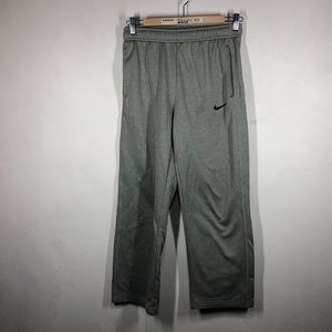 Nike Therma-Fit gray sweatpants size large